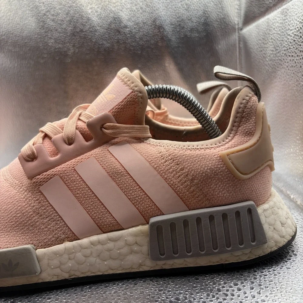 Size 9.5 Adidas NMD_R1 Vapour Pink Womens Lace-Up Comfort Running Shoes BY3059